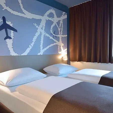 Hotel Frankfurt-hahn Airport *
