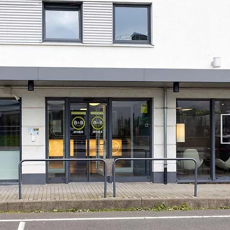 Hotel Frankfurt-hahn Airport *