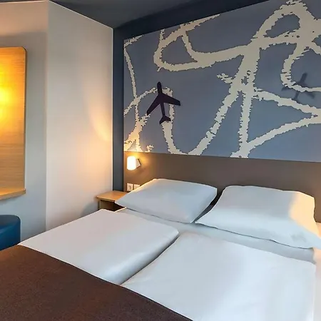 Frankfurt-hahn Airport Hotel Plein